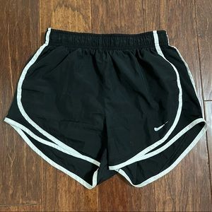 nike tempo womens running shorts